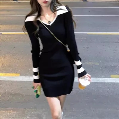 Hot girl style pure desire black v-neck knitted dress women's autumn new high-quality tight-fitting long-sleeved hip skirt
