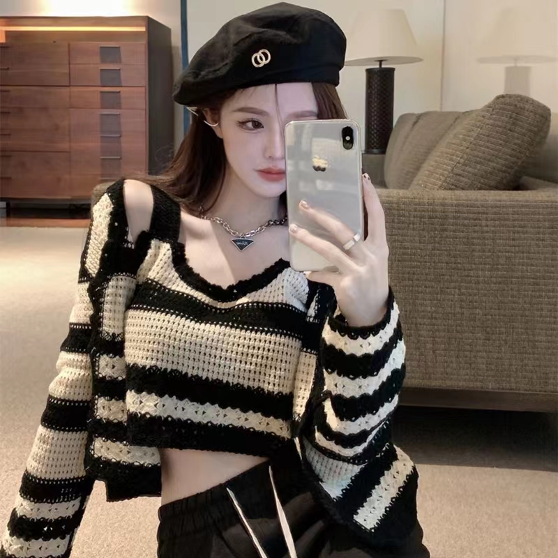 Striped sunscreen cardigan women's summer thin suspender vest hollowed out top design sense knitwear two piece suit fashion