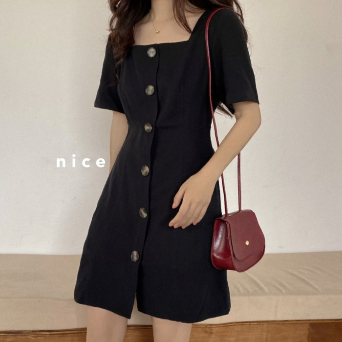 Official picture spring and summer new Korean style waist closing show thin square collar short sleeve small black skirt foreign style simple dress female