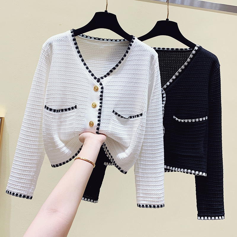 2021 new spring dress slim and slim, long sleeve French V-neck short and cardigan Knitted Top