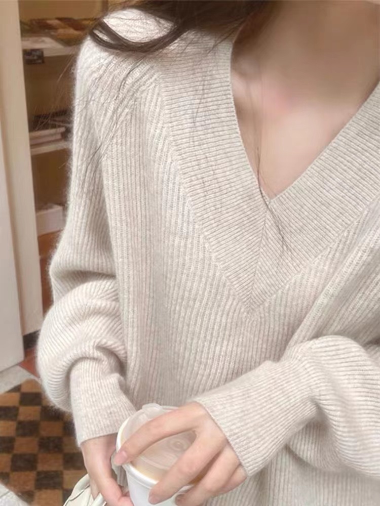 V-neck sweater women's autumn and winter thickening lazy style loose inner bottoming knitted sweater raccoon velvet blended pullover top