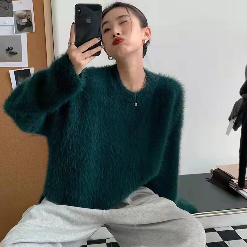 Dark green mink round neck Pullover Sweater for women in autumn and winter lazy wind loose outer wearing French retro Knitted Top