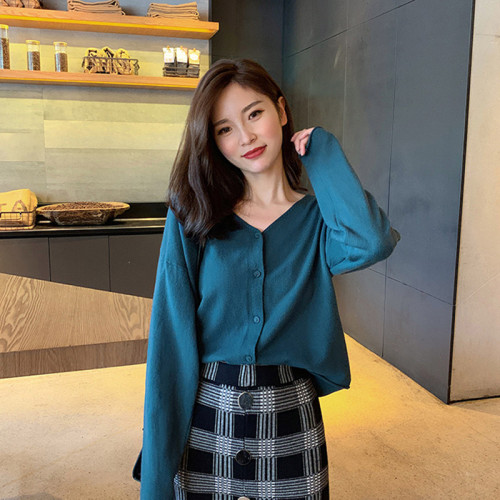 Knitted Cardigan Jacket Women Fashion 2020 new autumn V-neck thin style foreign style thin sweater top thin women