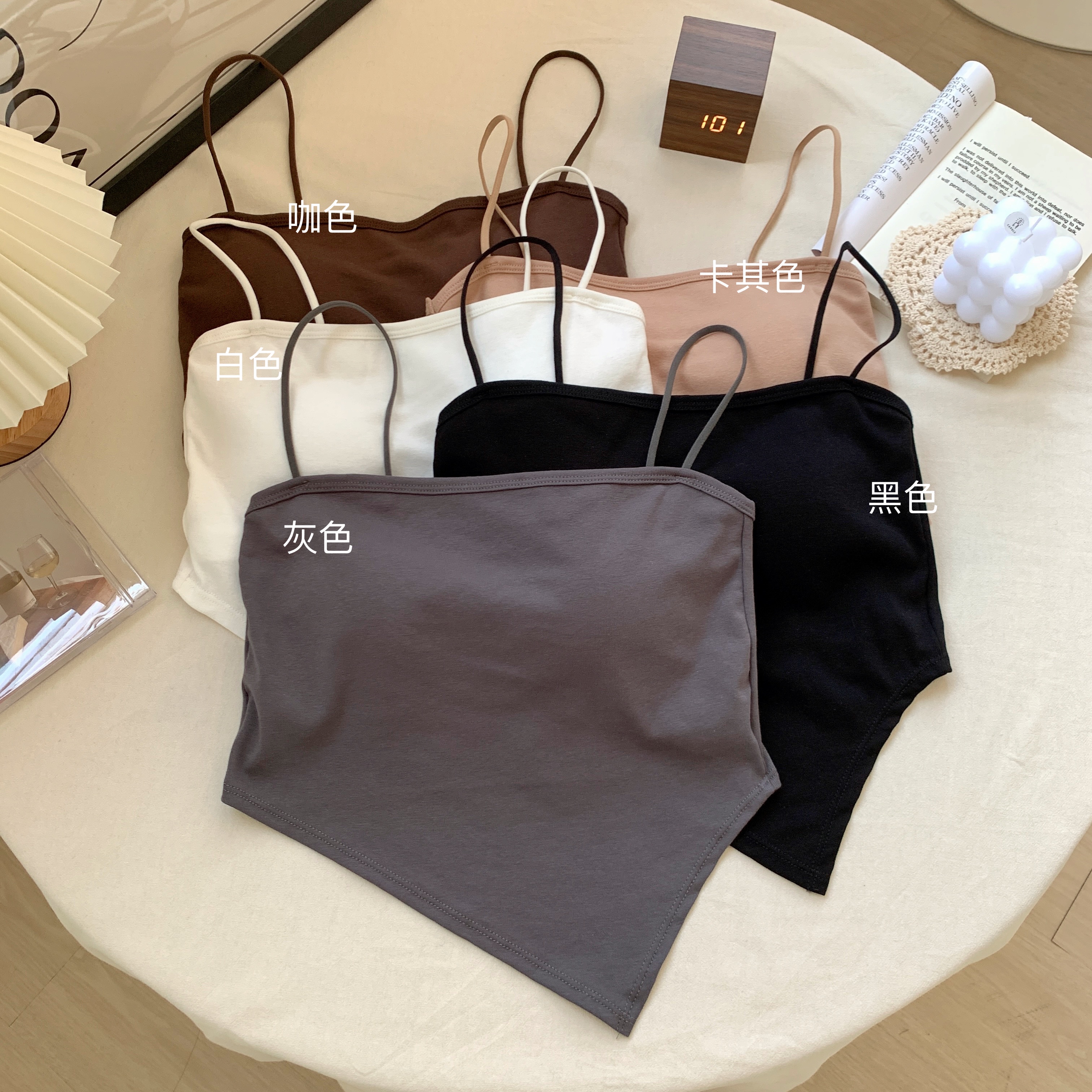 Real shooting and real price ins hot girl's waistless and foreign style design, inner and outer wearing suspender vest with chest cushion
