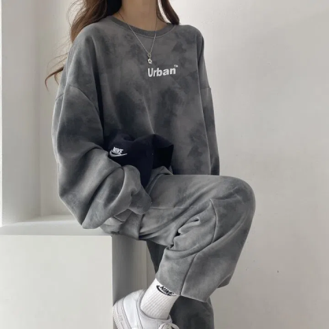Suit women's long-sleeved trousers two-piece set 2022 new trendy autumn and winter fashion casual sportswear velvet couple