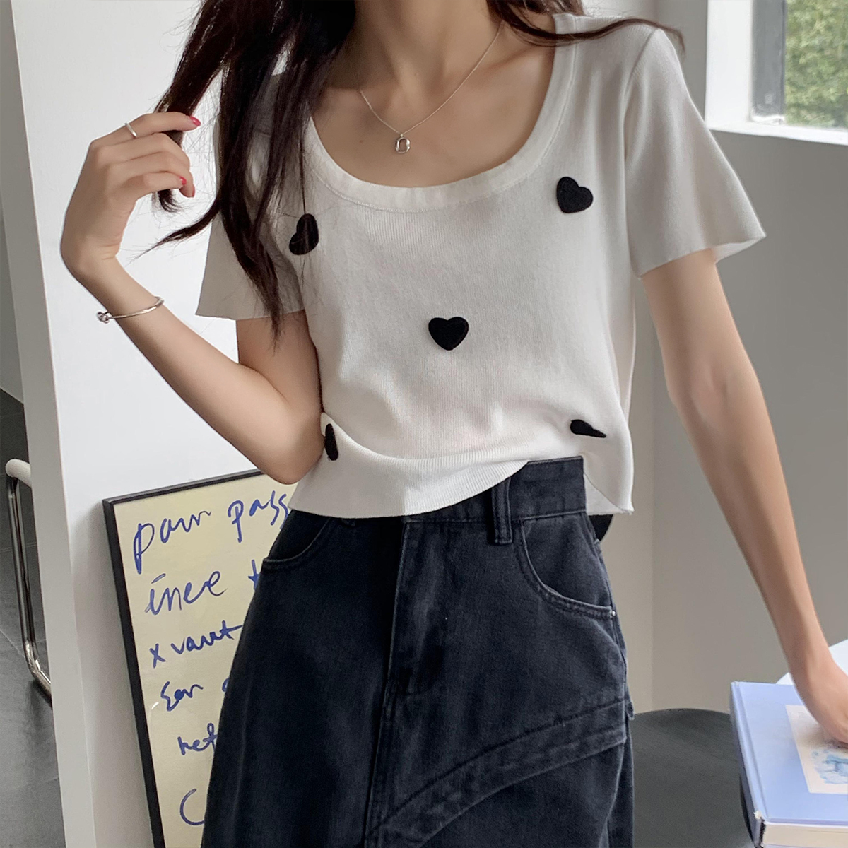 Real shooting and real price love women's slim fit short navel exposed tight short sleeve knitted bottomed Shirt Top