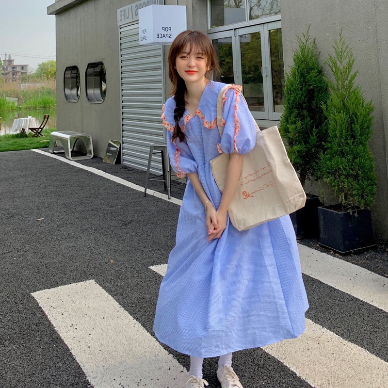 2023 early spring French retro stunning high-end dress female green pear-shaped body casual slim skirt
