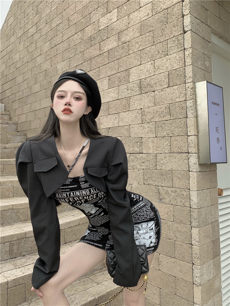 Real price real shot 2021 new bubble sleeve suit coat + printed slim suspender Hip Wrap Skirt