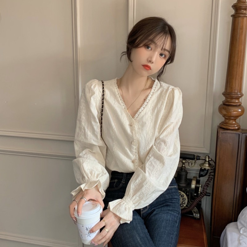 Gentle style top women's wear in spring and autumn, 2022 new French design, versatile foreign style long sleeved shirt