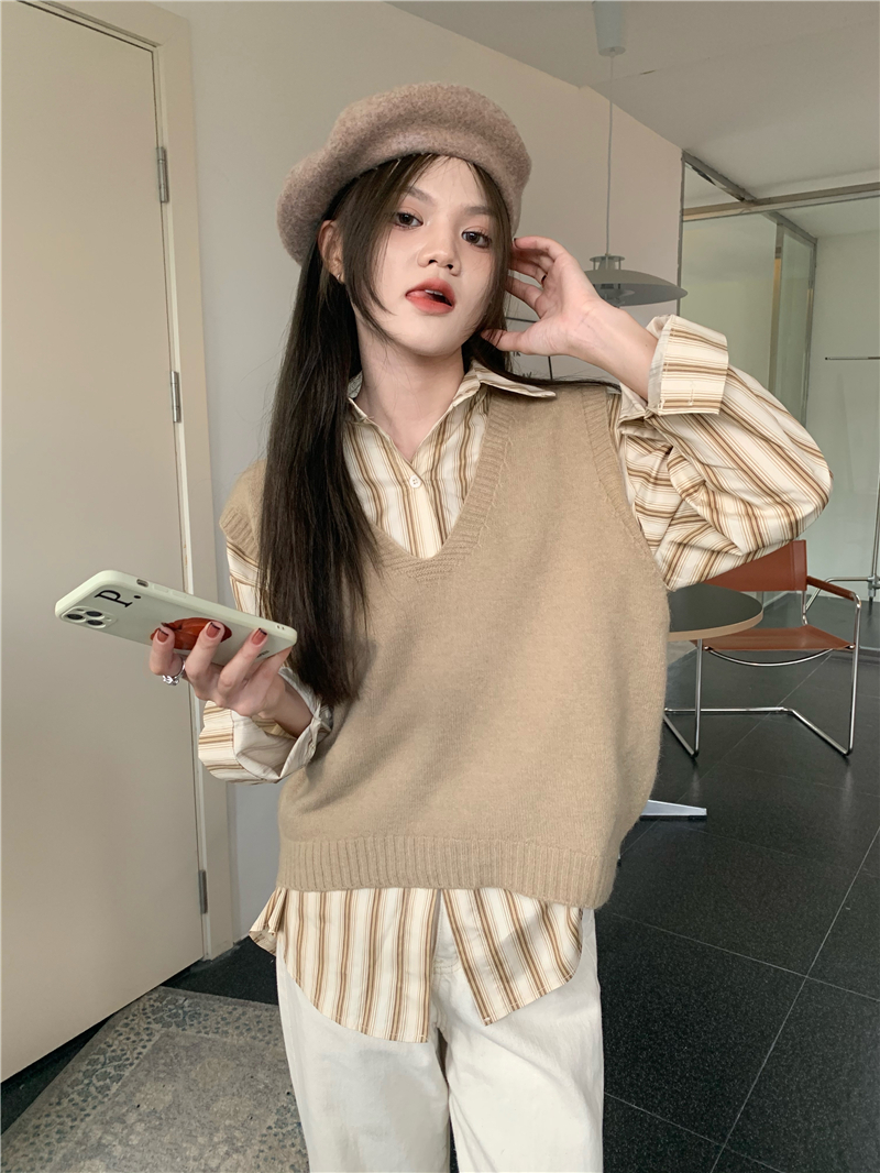Real sale price Retro striped shirt + versatile loose solid color vest top
