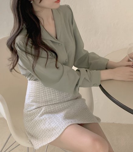 Korean version sweet little petal collar solid color temperament Long Sleeve Shirt