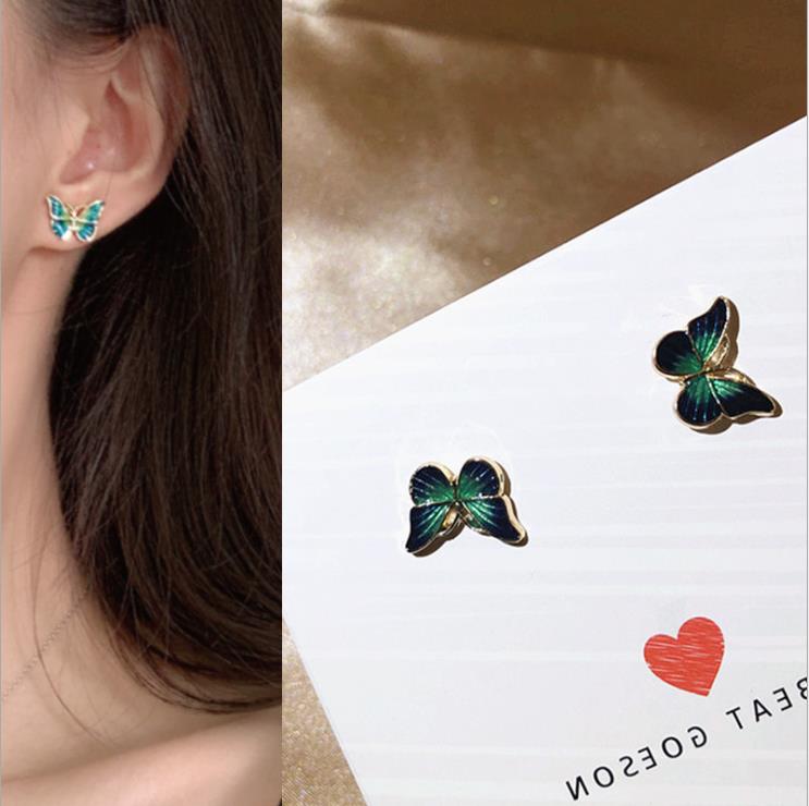 Small, simple, fashionable, flexible, butterfly earrings, light luxury earrings, female temperament, goddess fashion