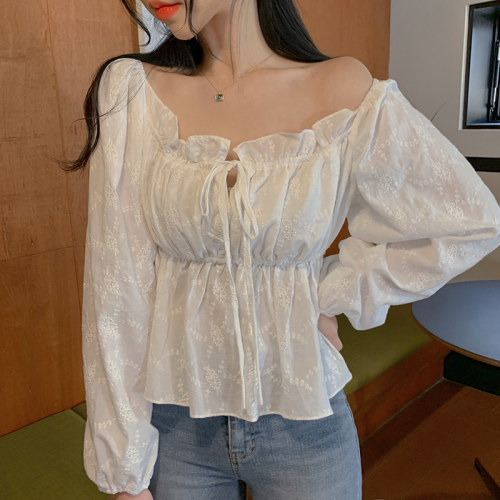 ! Korean chic sweet thin embroidered one line collar bubble sleeve shirt woman
