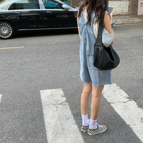Real photo real price Suspenders for women Korean version loose shorts 2020 summer fur edge versatile skinny Wide Leg Jeans