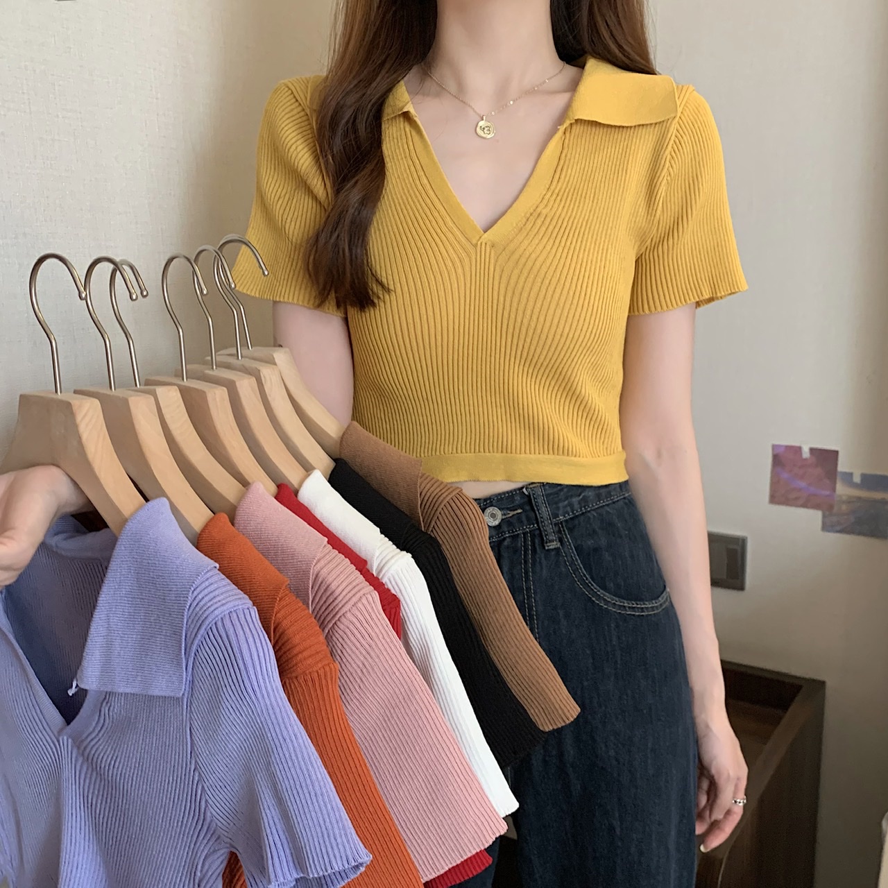 Design sense binding and leading short sleeved sweater women's spring new Korean slim short top