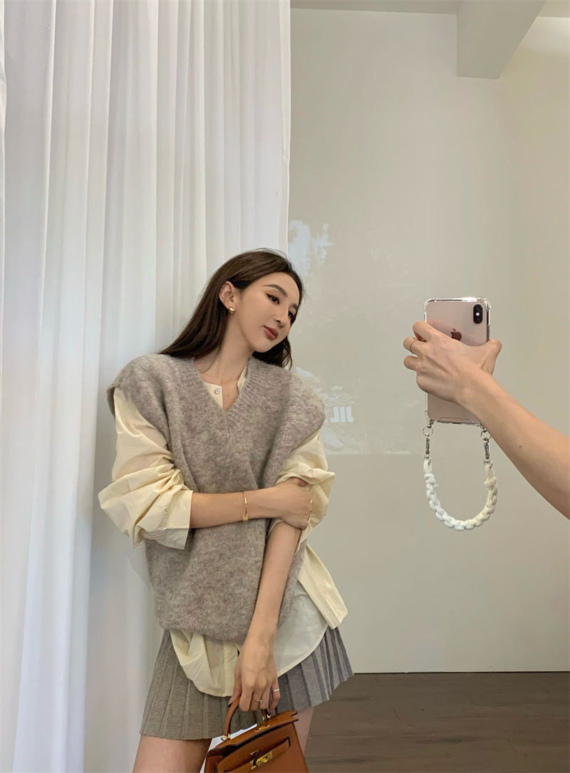 Real Shot Real Price Retro Lazy Loose Sweater Vest + High Waist Pleated Knit Skirt