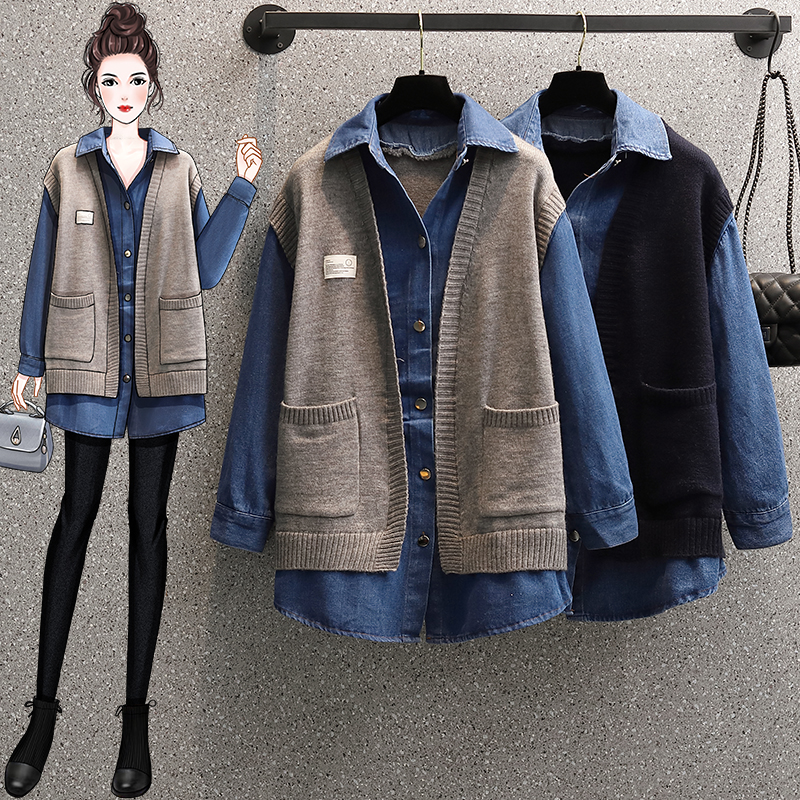 Real shooting of large women's clothing 2021 autumn and winter new slightly fat mm foreign style design feeling loose fake two-piece splicing sweater women