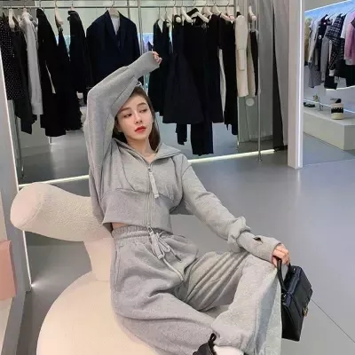 2021 autumn new Hepburn light mature style student loose casual sweater two-piece suit slim and versatile sports suit