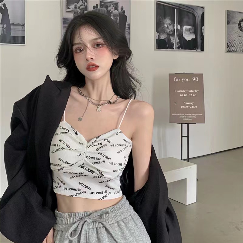 Hong Kong style small suspender vest women's summer design sense, small people wear outside and inside with INS hot girl bottomed shirt, short top