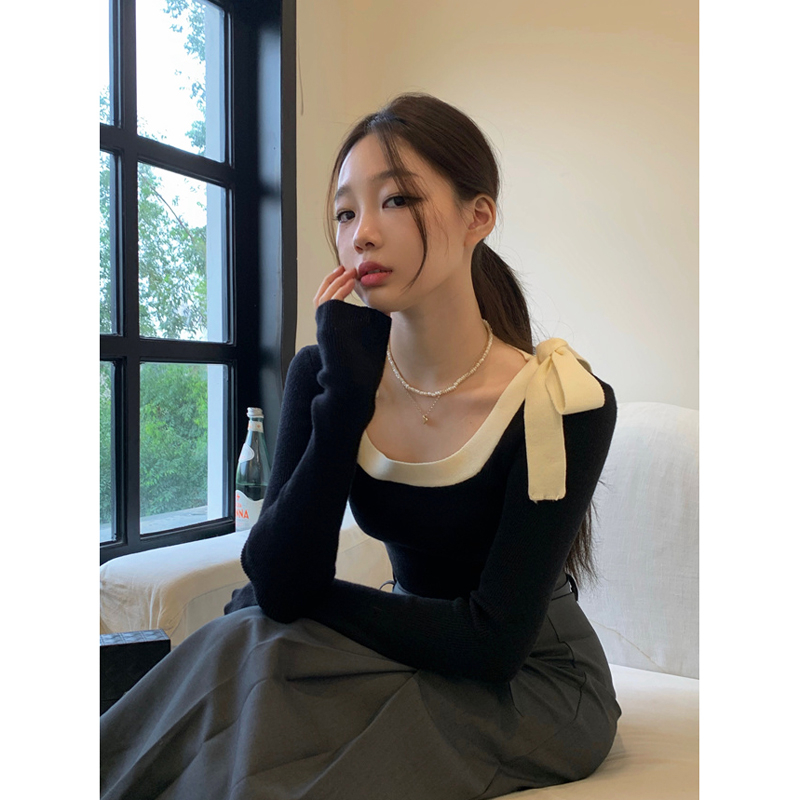 2022 new French Hepburn style bowknot square collar long-sleeved sweater women's autumn and winter slim fit and thin bottoming top