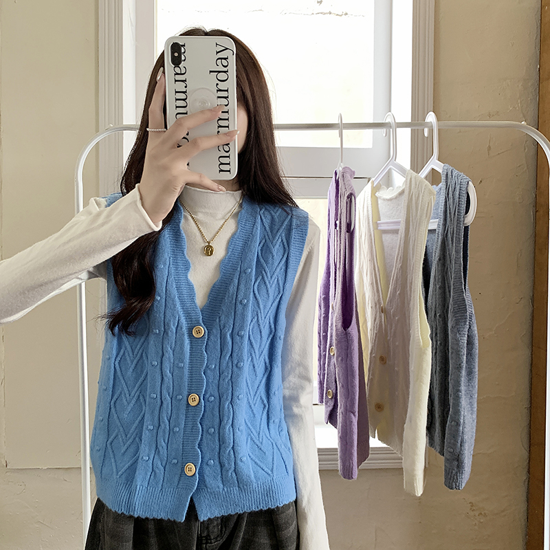 Real shot Lazy Retro Knitted Vest Vest Women's Autumn Design Sense of Small Outer Fashion Sweater Cardigan Top