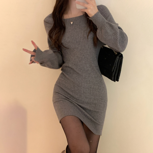 Real shot spot 2023 spring thin section slim dress pure desire Hong Kong style sexy square collar puff sleeve knitted skirt