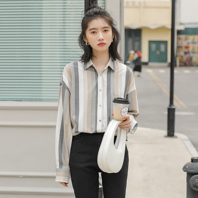 Real shot 2021 spring new Korean version BF style loose thin wide stripe Long Sleeve Shirt Blouse