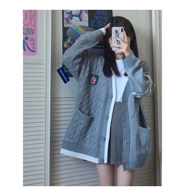 ~Korean young girl retro badge twist knitting cardigan jacket woman