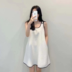 Spot Korean chic small fragrance chic button contrast bonded pocket tweed suspender dress