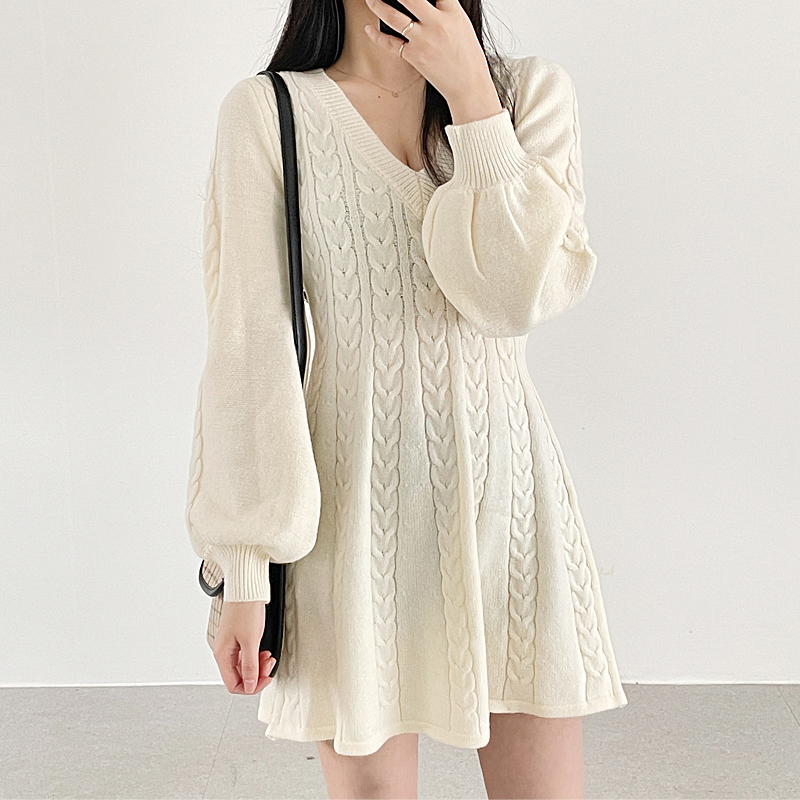 Real price sexy twist wool dress women's Han solid color waist closing bubble sleeve collar medium and long knitted dress
