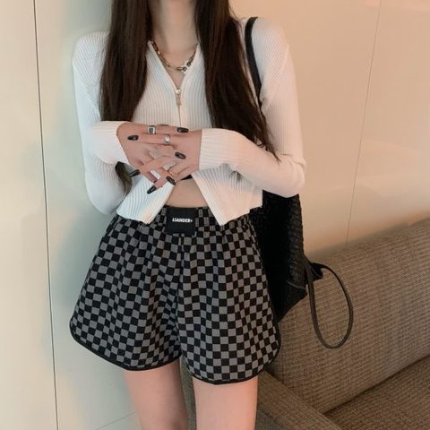 Small man, wide legs, casual pants, women's new autumn chessboard, high waist and thin sports shorts