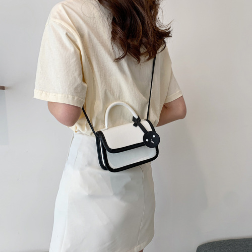 2023 spring and summer new simple portable mini bag female net red popular fashion cute one-shoulder Messenger bag