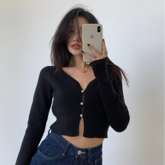 Left women's short French slim top women's T-shirt 2021 spring new V-neck cardigan multi color