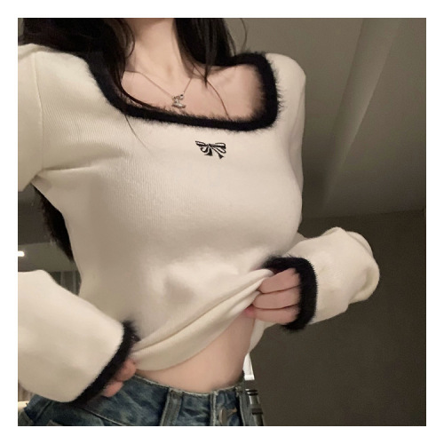 Embroidered color contrast square collar fur collar bottoming inner wear autumn and winter new design sense slimming bottoming knitted top women