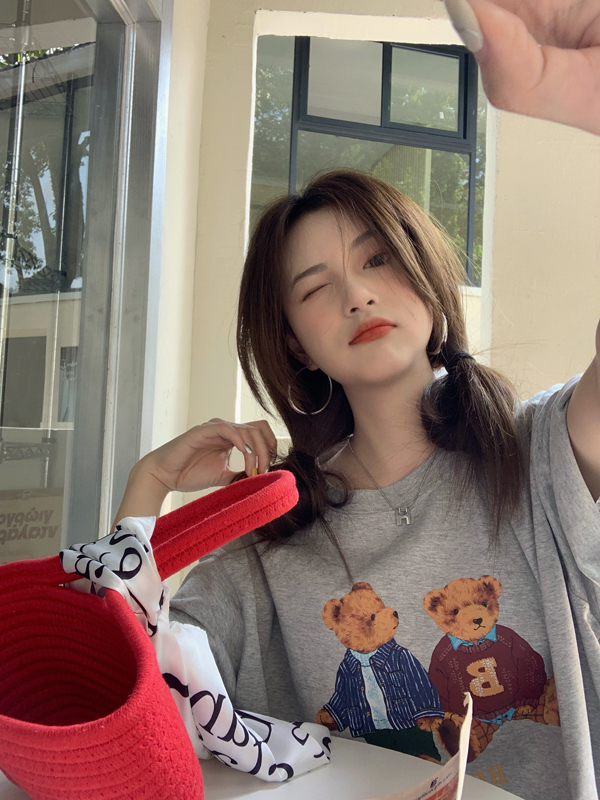 Real shot real price cartoon printing loose fun versatile crew neck T