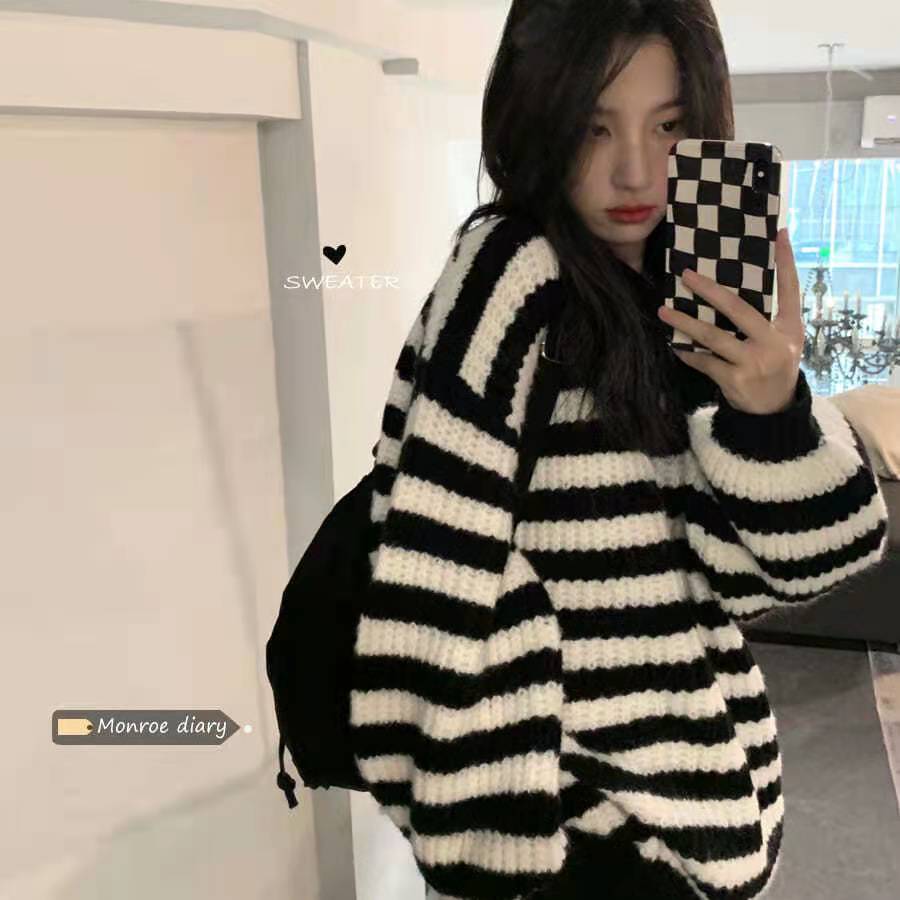 Thickened striped round neck sweater women's new spring and autumn 2021 large version loose and lazy wearing warm long sleeved top