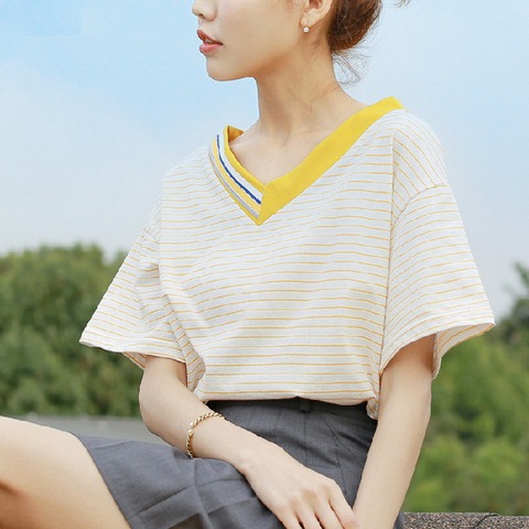 2022 summer T-shirt women's V-neck women's fashion short sleeve heart machine half sleeve ins stripe Korean version