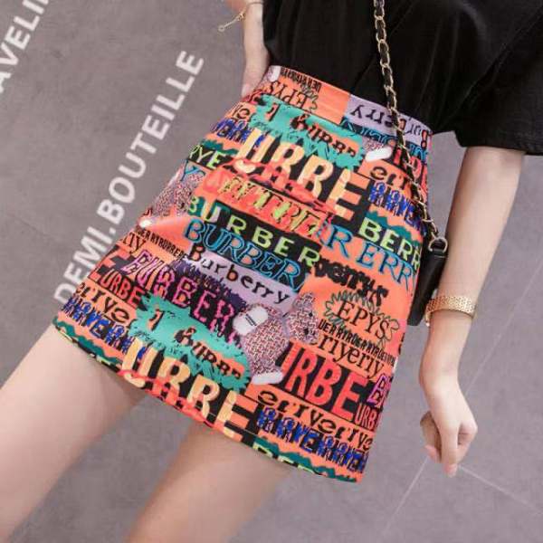 Net red graffiti print skirt women's summer new fashion high waist thin anti light bag buttock word skirt