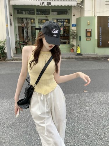 Three-label irregular embroidered knitted halter top