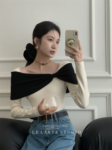Lelart winter French gas celebrity style knitted sweater top women's new contrast color bow one-shoulder sweater