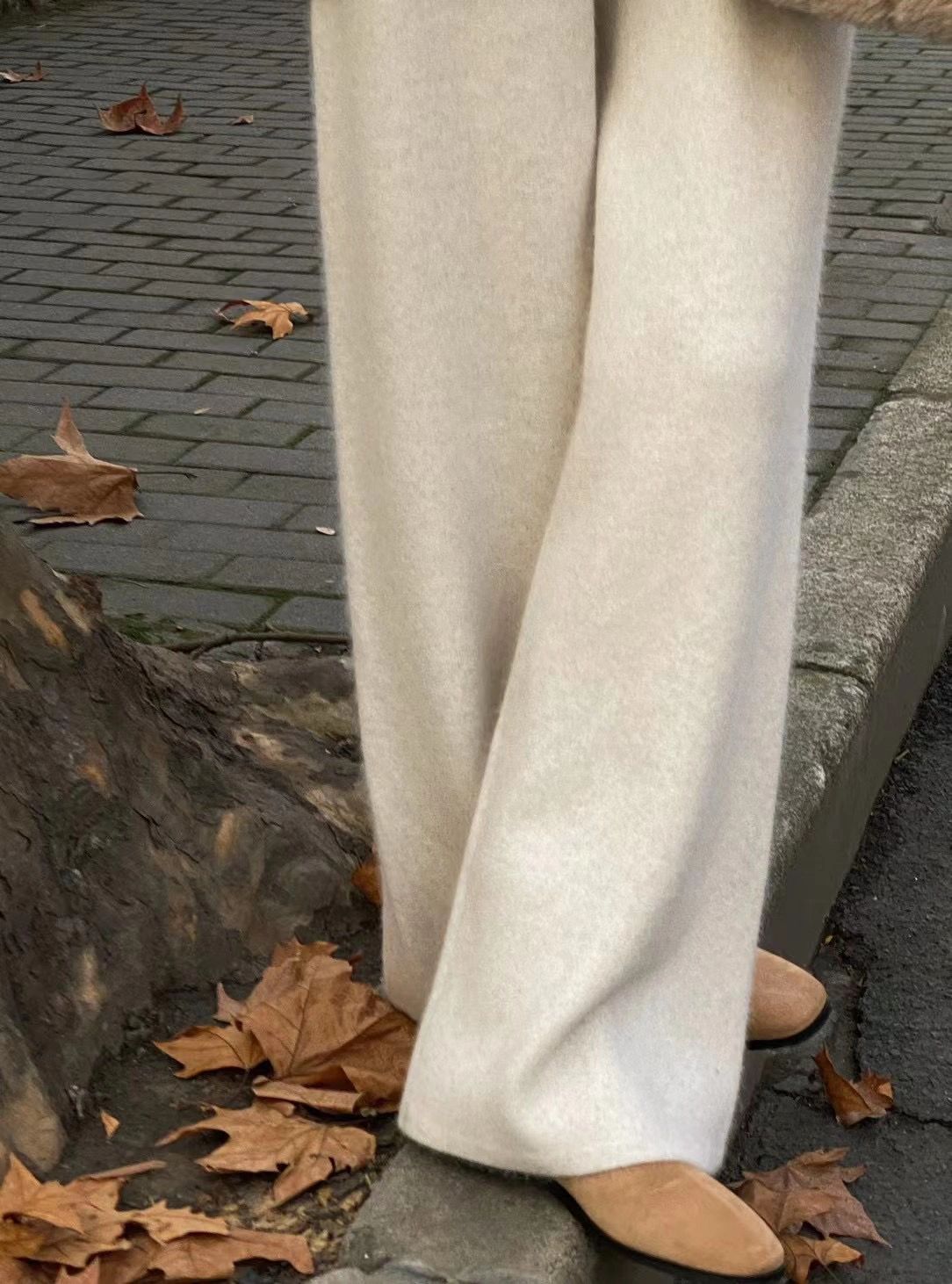 Autumn and winter pear-shaped body slimming knitted wide-leg pants with thickened drapey floor-length casual straight pants