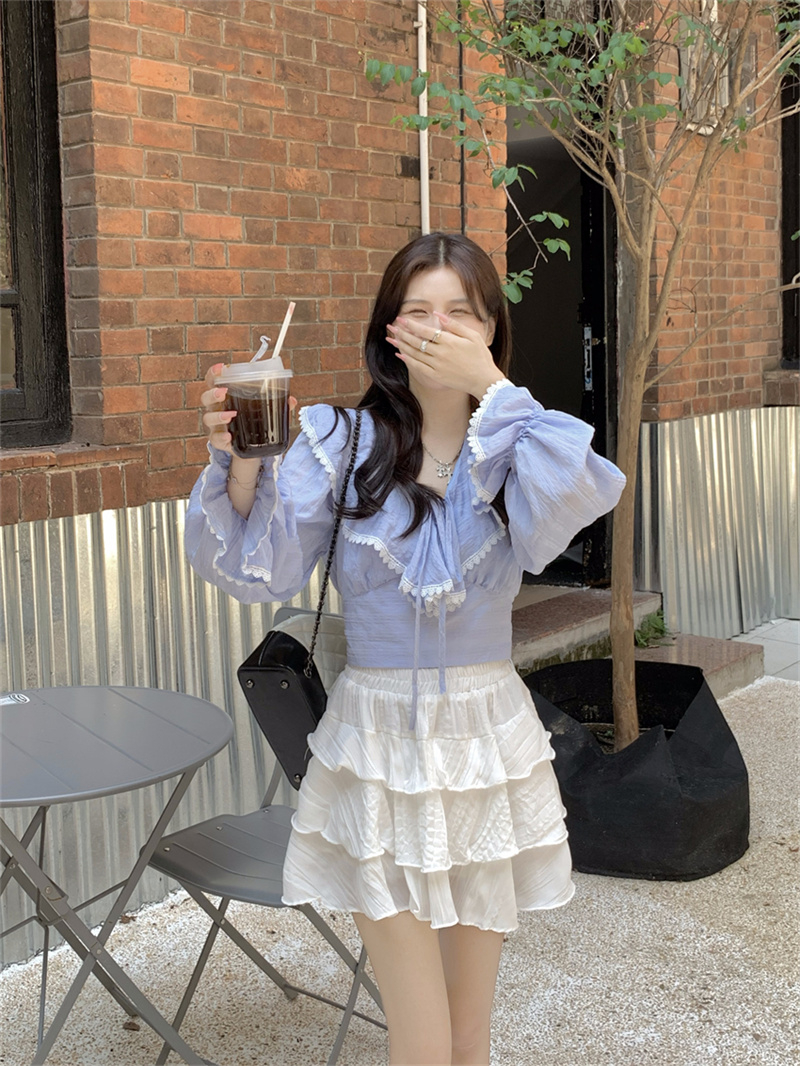 Temperament lace stitching ruffled V-neck shirt women 2022 autumn and winter new back hollow strap long-sleeved top