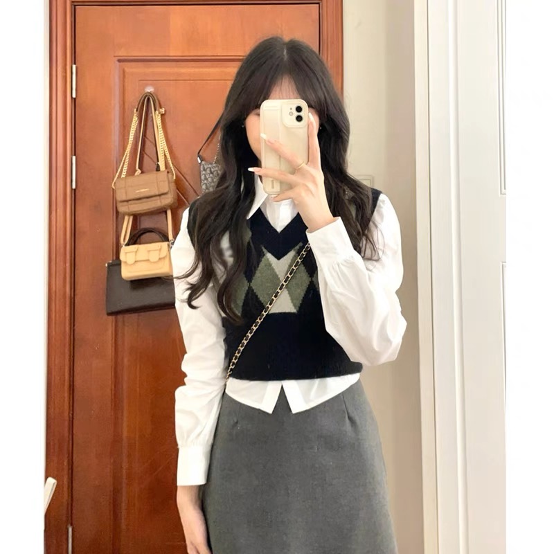 Diamond sleeveless knitted vest for women autumn and winter new retro short style layered outer top trendy ins