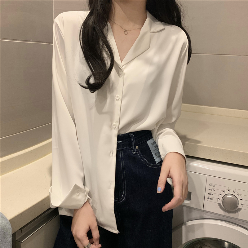 Real shooting and real price autumn new Korean collar lazy, gentle and loose, medium and long wear versatile Long Sleeve Shirt