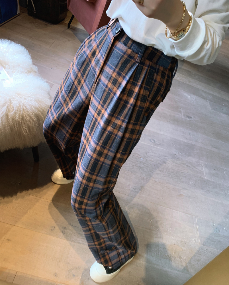 Real time plaid pants women's loose straight tube hanging feeling, high waist and thin 2021 new autumn casual floor dragging wide leg pants
