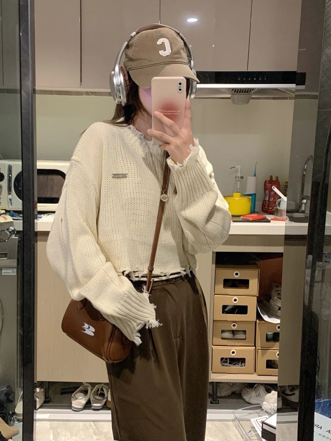 2022 autumn new style lazy style thin loose knitted top women's oversize design niche sweater