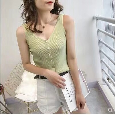 South Korea tab-mini spring / summer 2020 new sexy V-neck slim knitted sleeveless bottomed vest suspender