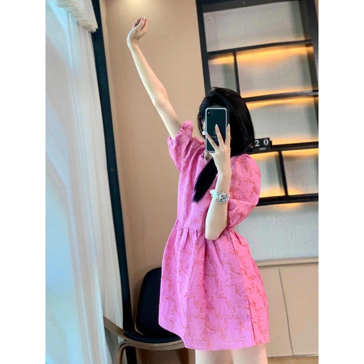 Pink bubble sleeve dress 2022 new spring and summer women's dress French fairy thin skirt design sense of minority