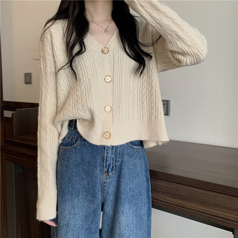 Real shooting real price autumn and winter Korean version lazy wind loose V-neck versatile twist long sleeve sweater coat women