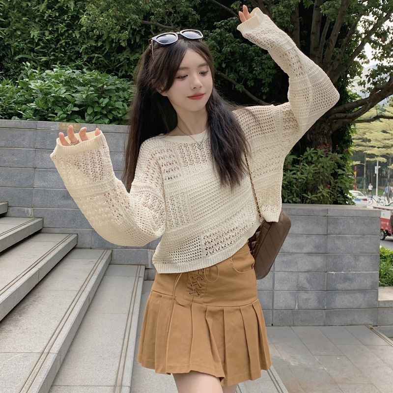 Design sense hook flower hollowed out sweater women's thin summer long sleeved sunscreen blouse cover shirt with loose short top